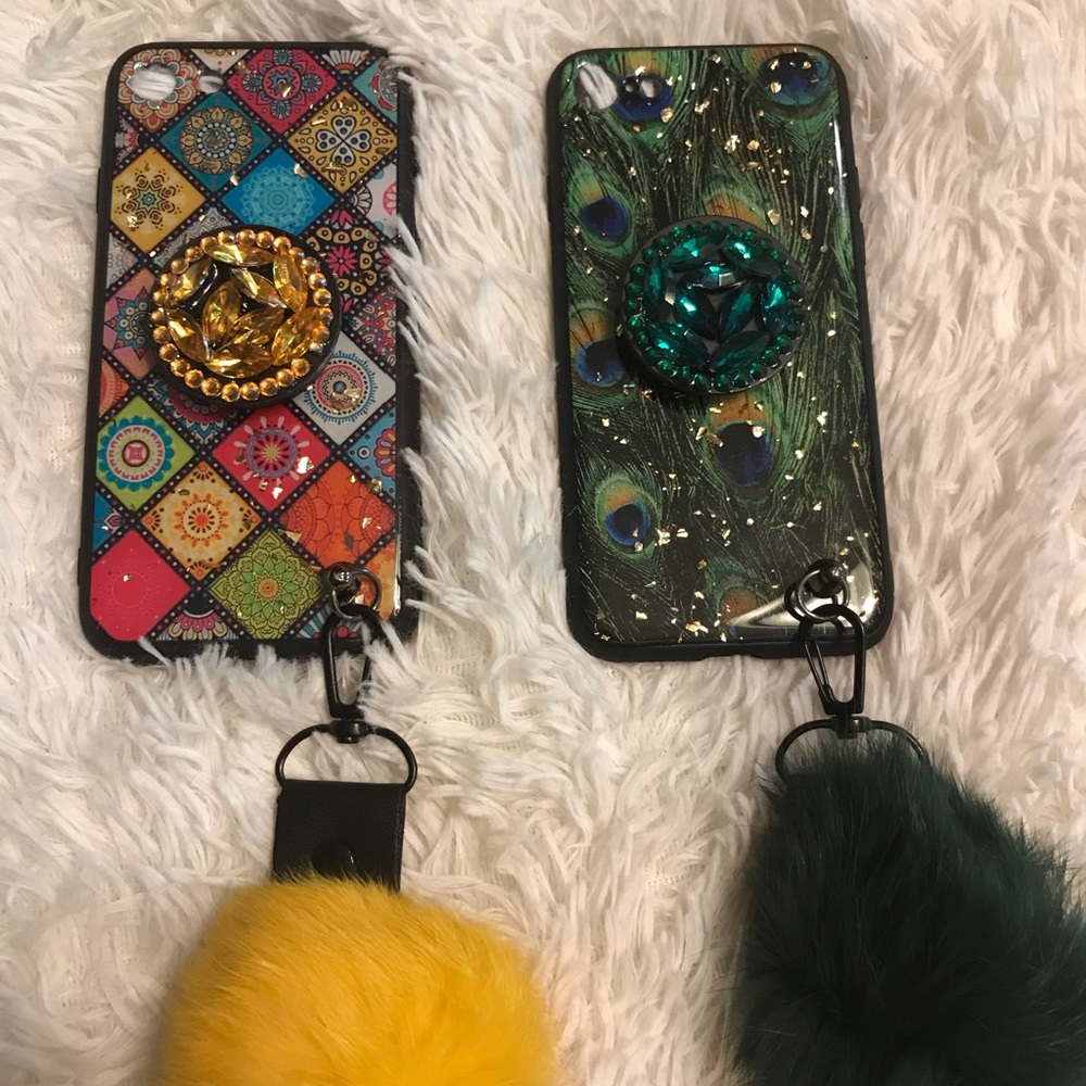 iPhone7  case  with wrist strap and pop socket